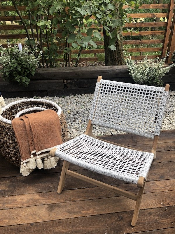Krzesło z drewna tekowego, eko rattan, białe