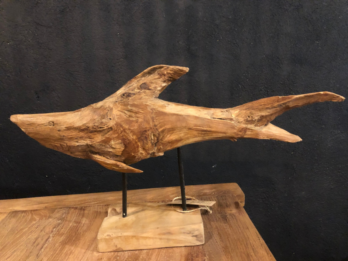 Rzeźba ryby w drewnie tekowym 02